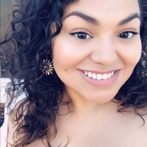 Meet your Posher, Alexandria